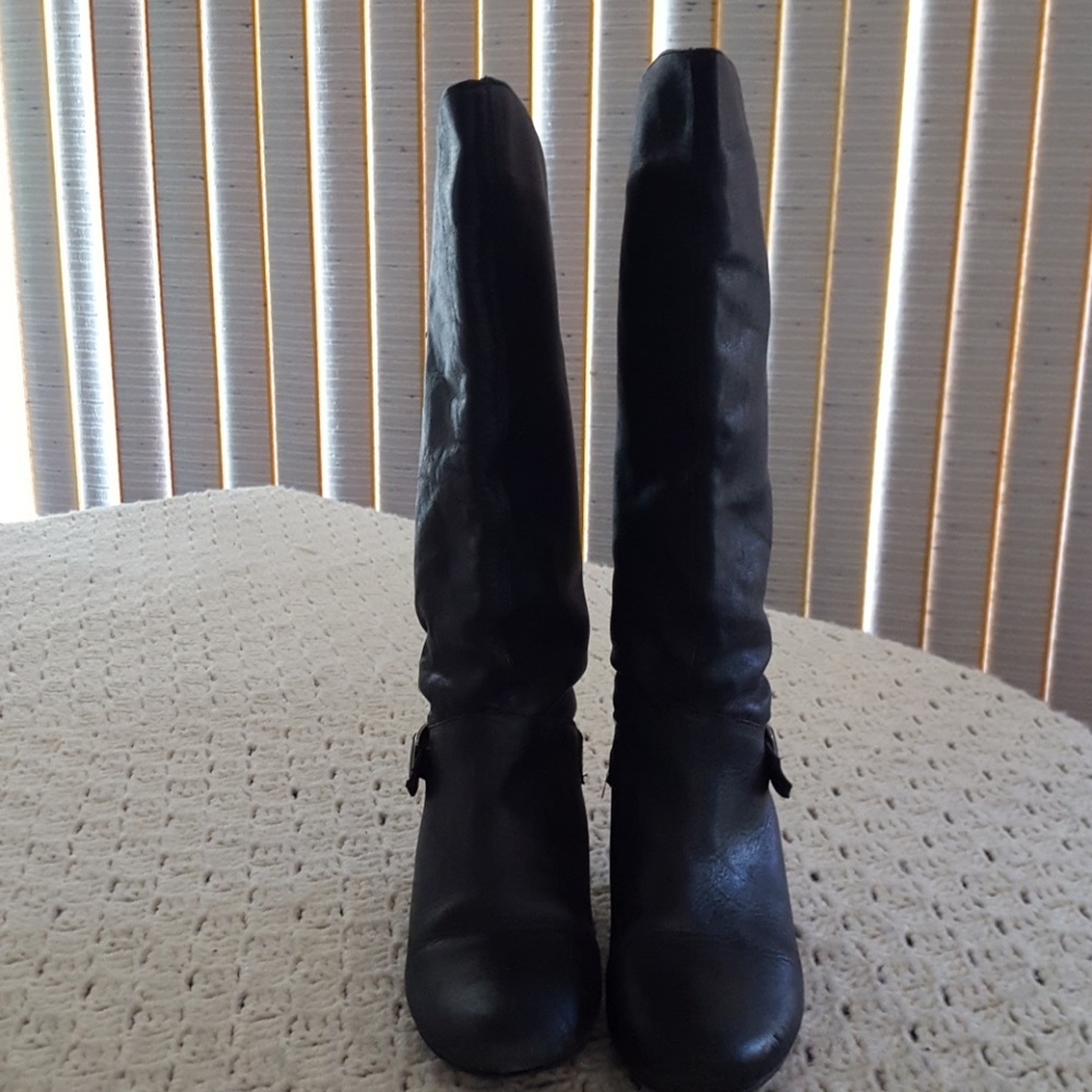Black to the knees Boots.
